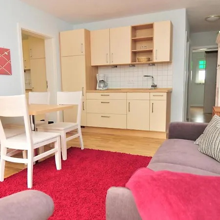 Schloms Hof Lägenhet