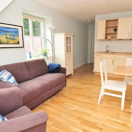 Schloms Hof Lägenhet *