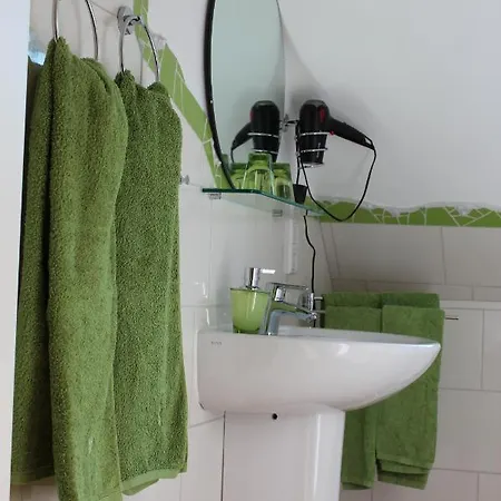 Schloms Hof Waffensen