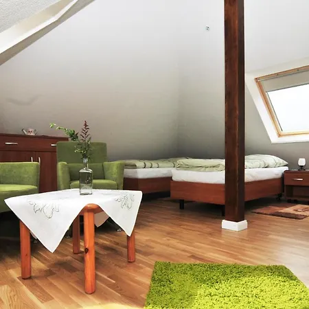 Schloms Hof Waffensen