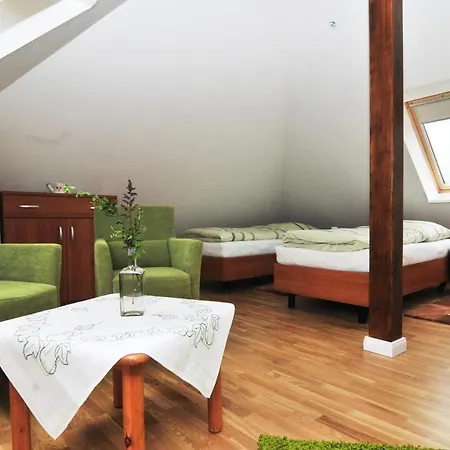 Schloms Hof * Waffensen