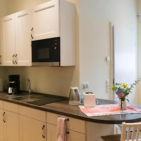 Schloms Hof Lägenhet