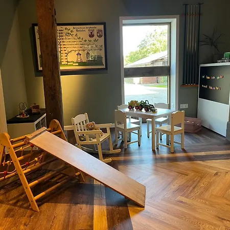 Schloms Hof * Waffensen