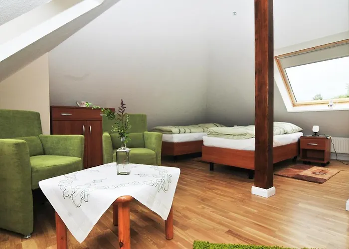 Schloms Hof * Waffensen