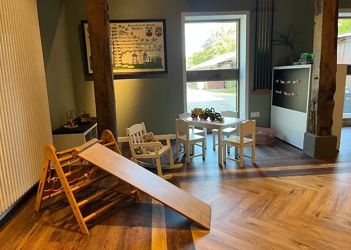 Schloms Hof * Waffensen